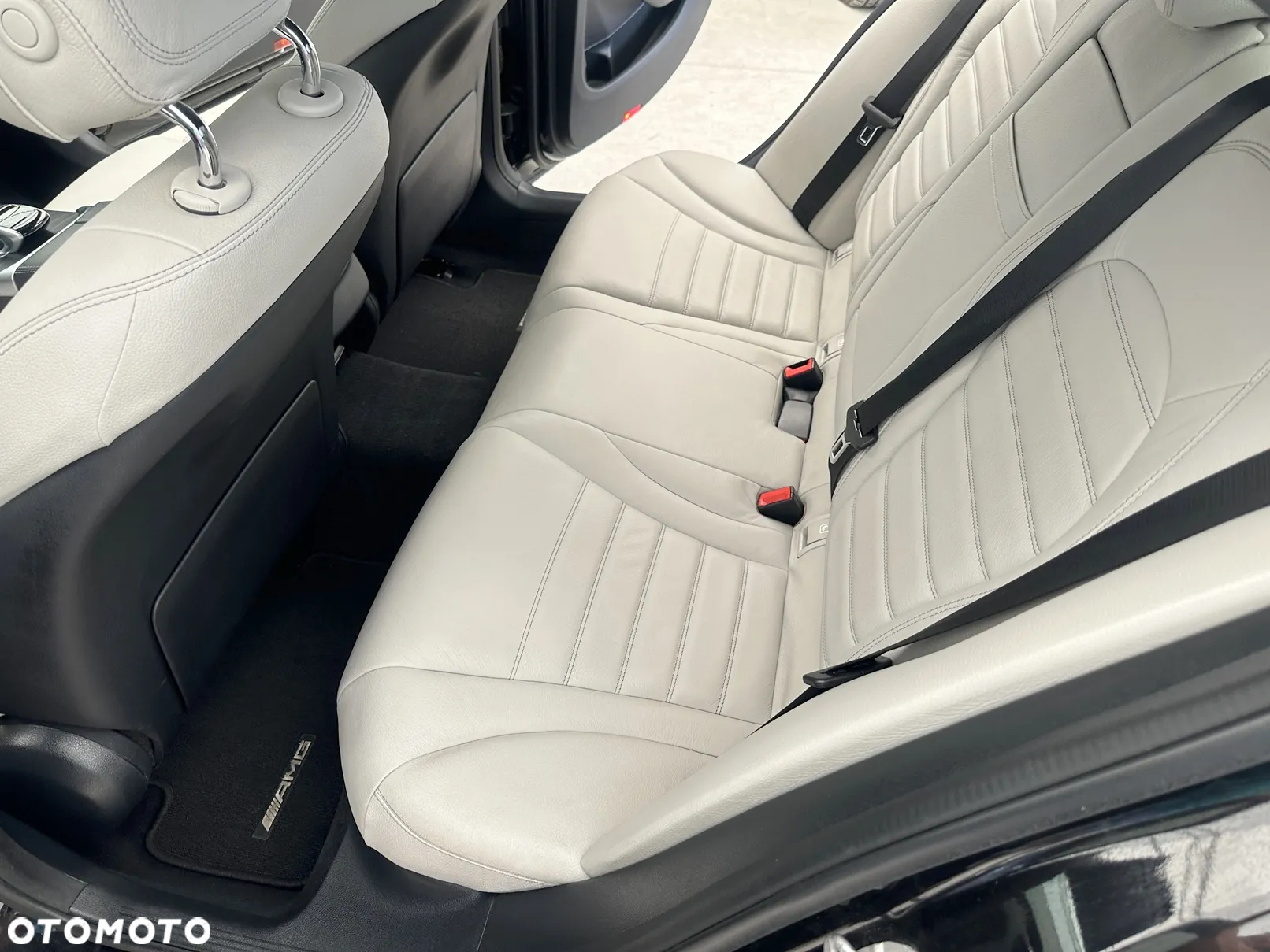 Mercedes-Benz Klasa C 200 4-Matic 9G-TRONIC - 8
