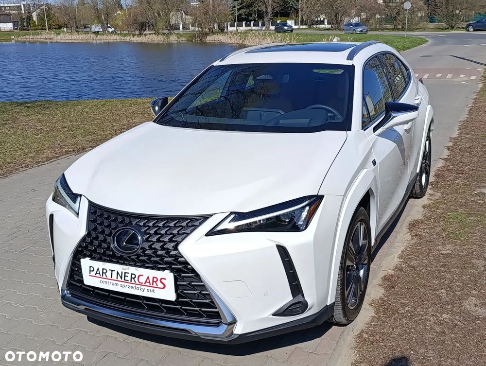 Lexus UX 300h Executive Line - 1