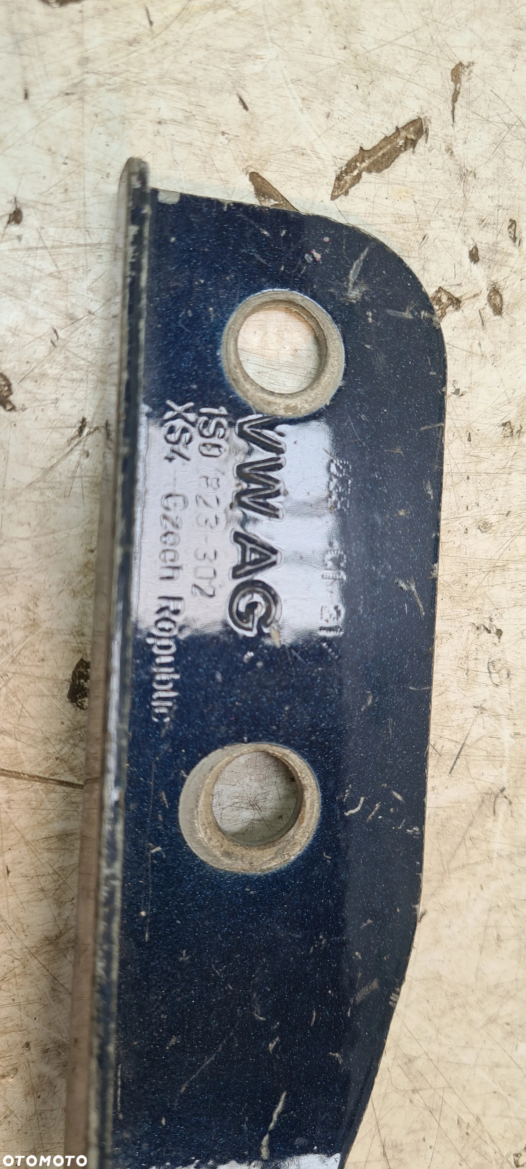 VW UP SKODA CITIGO SEAT MI ZAWIAS MASKI PRZÓD LEWY PRAWY  1S0823302 1S0823301 - 10