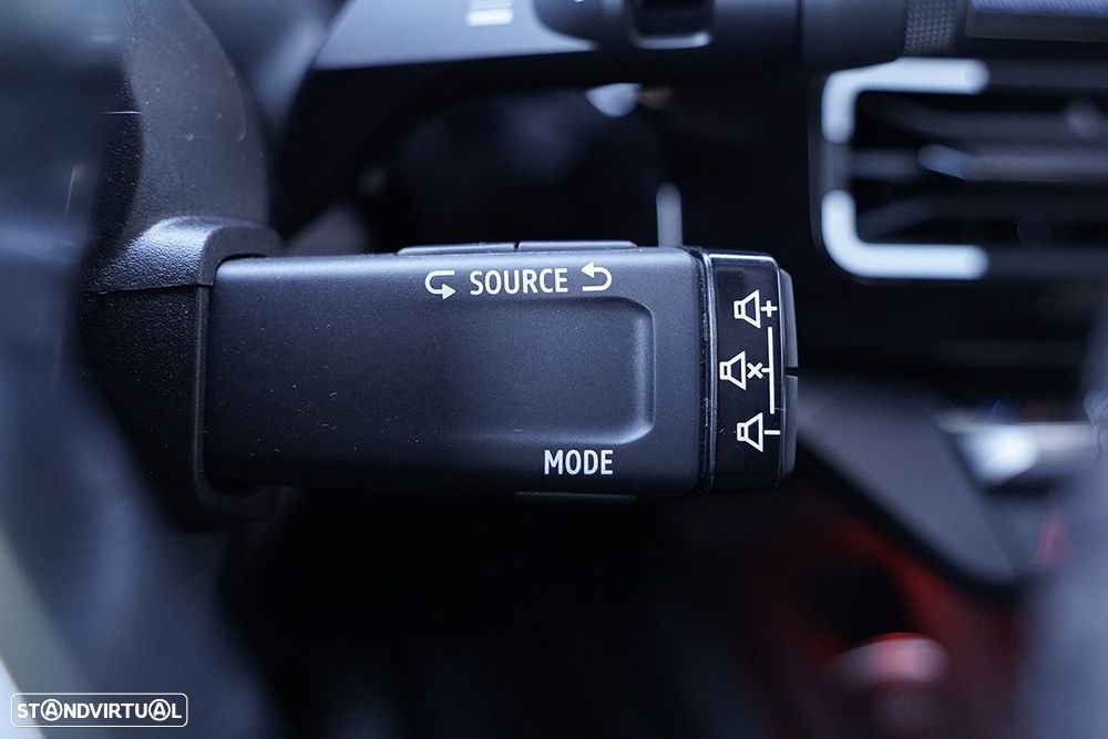 Renault 5 E-Tech 52 kWh Techno Autonomia Conforto - 17