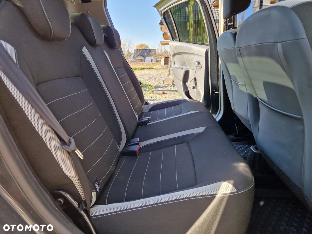 Dacia Sandero 0.9 TCe Laureate - 29