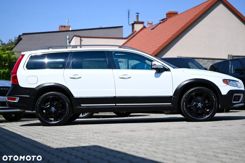 Volvo XC 70 D5 AWD Summum - 5