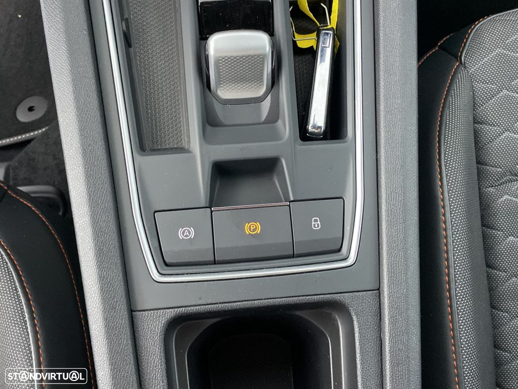 SEAT Leon ST 1.5 eTSI FR DSG - 22
