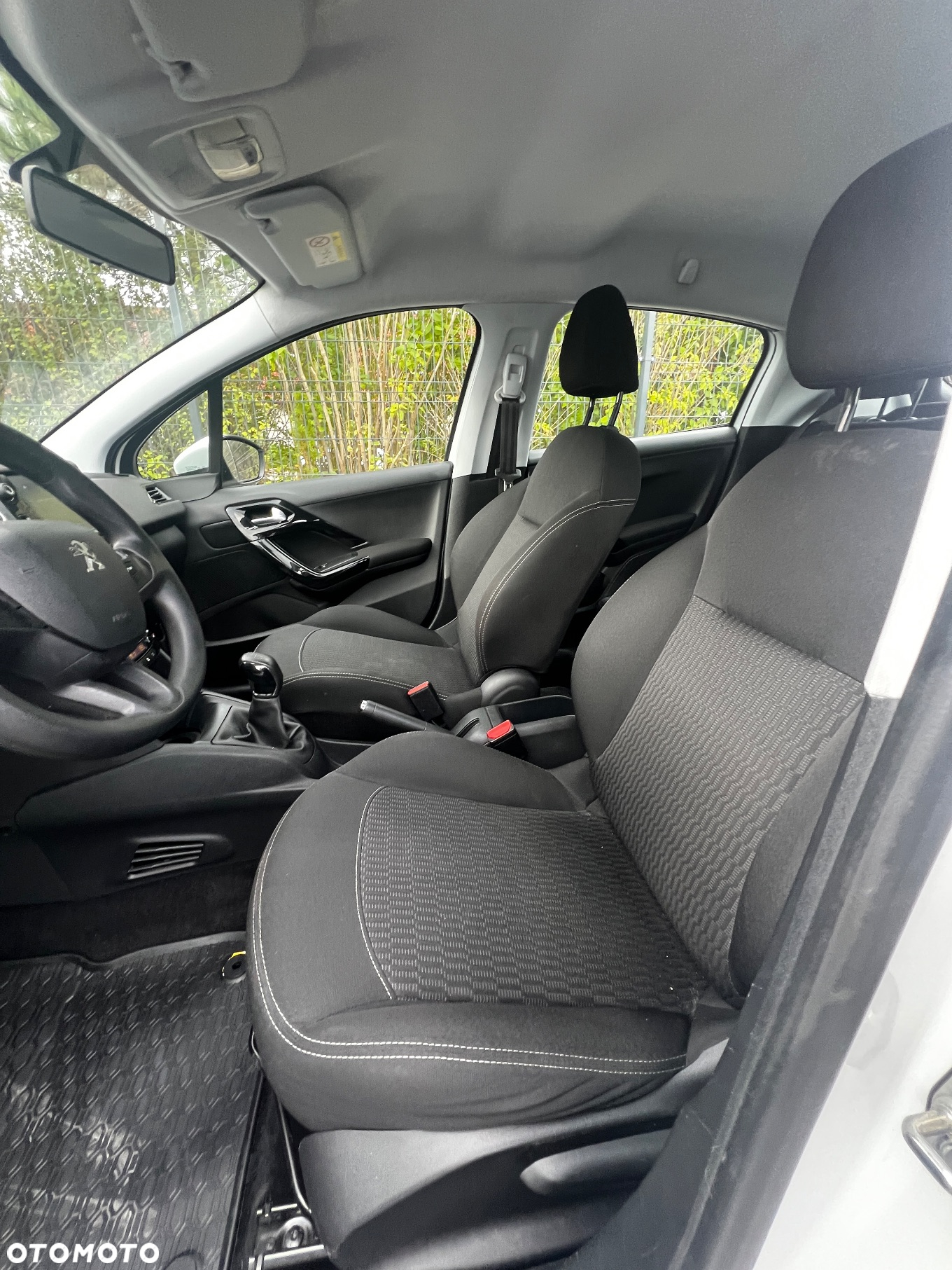 Peugeot 208 1.6 BlueHDi Active - 10