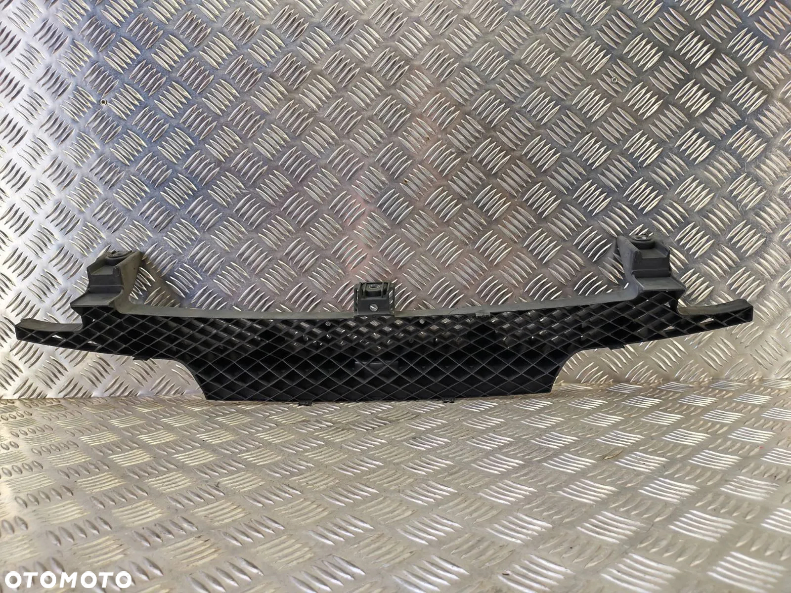 VW TOUAREG II 7P LIFT 10-15R SLIZG MOCOWANIE UCHWYT ZDERZAKA GRILLA PRZOD 7P6807200 - 2