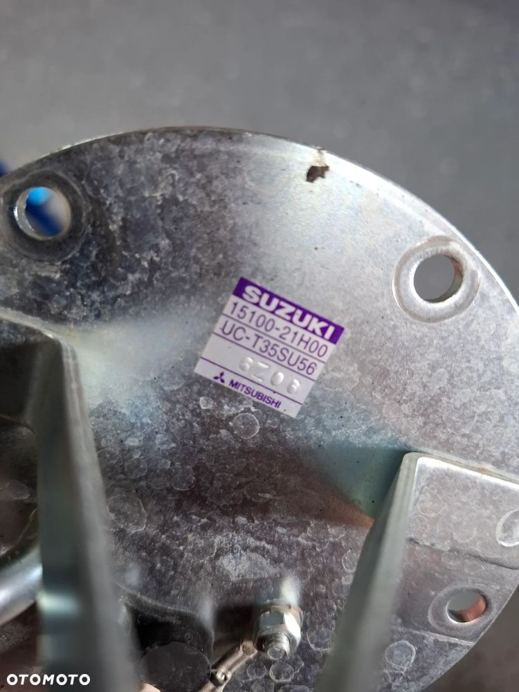 Suzuki GSXR 1000 K7 K8 pompa paliwa - 2