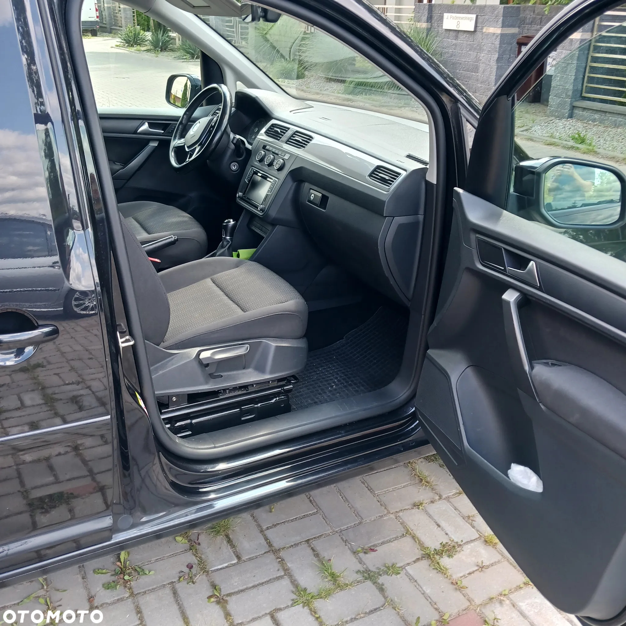 Volkswagen Caddy Maxi 2.0 TDI Comfortline - 6