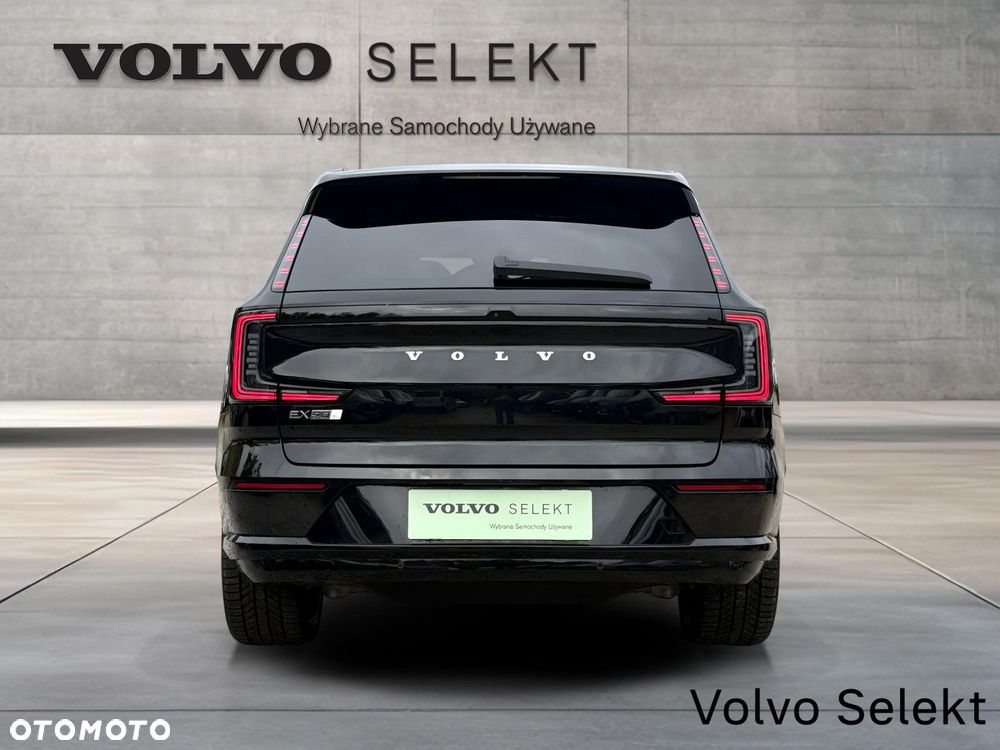 Volvo EX90 - 8