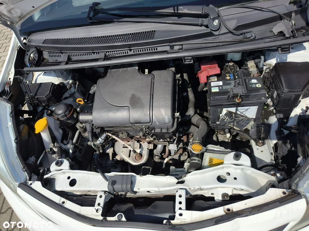 Toyota Yaris - 22