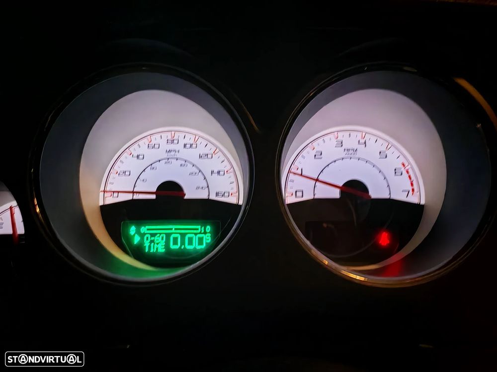 Dodge Challenger - 6