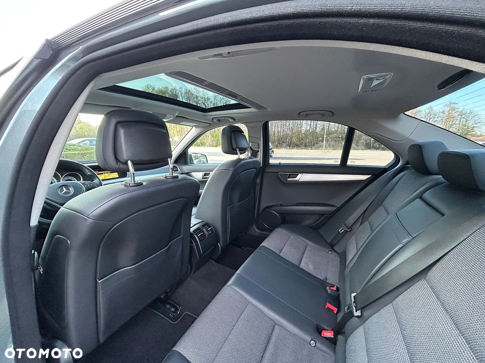 Mercedes-Benz Klasa C - 29