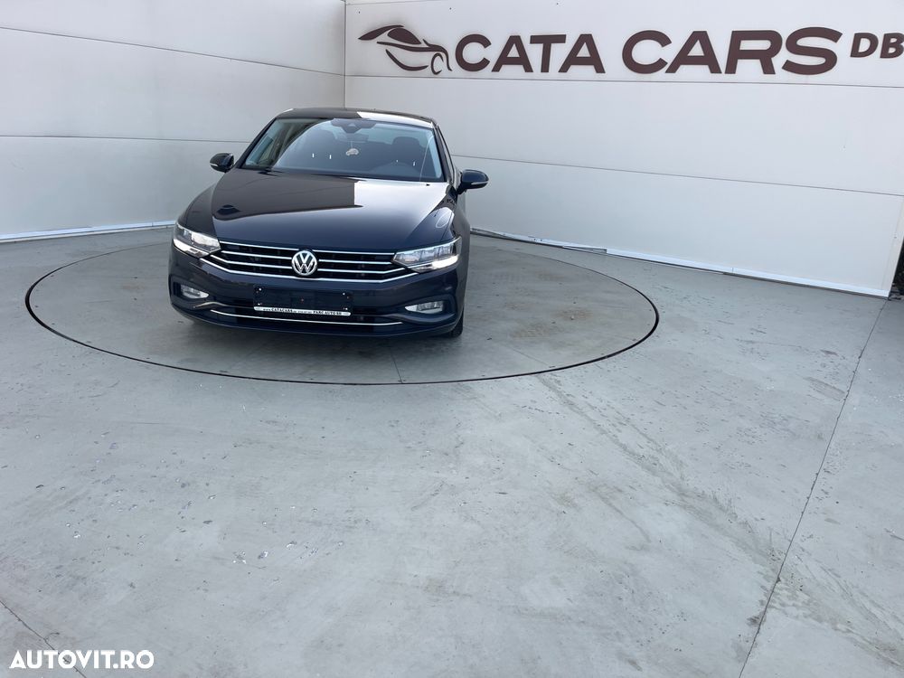 Volkswagen Passat - 2