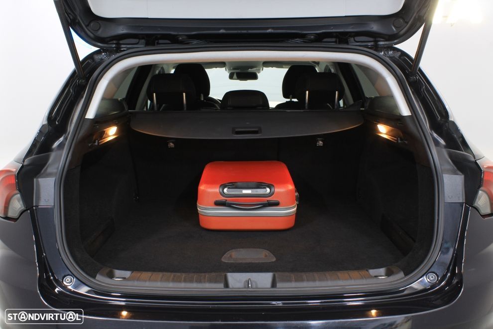 Fiat Tipo Station Wagon Cross 1.0 GSE T3 Cross - 27