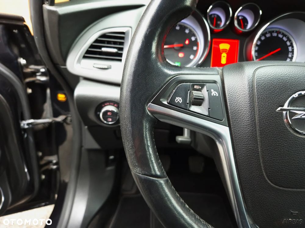 Opel Astra 1.6 Turbo Innovation - 20