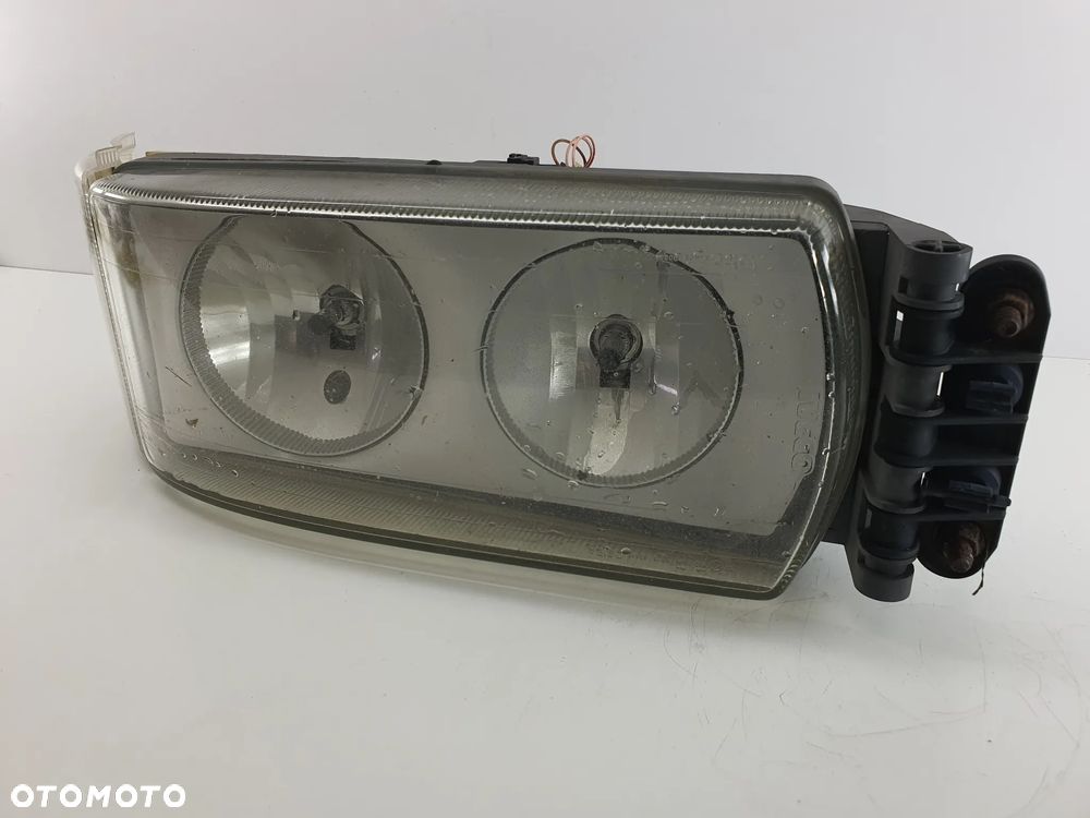 LAMPA PRAWA REFLEKTOR KIERUNKOWSKAZ  IVECO EUROCARGO - 3