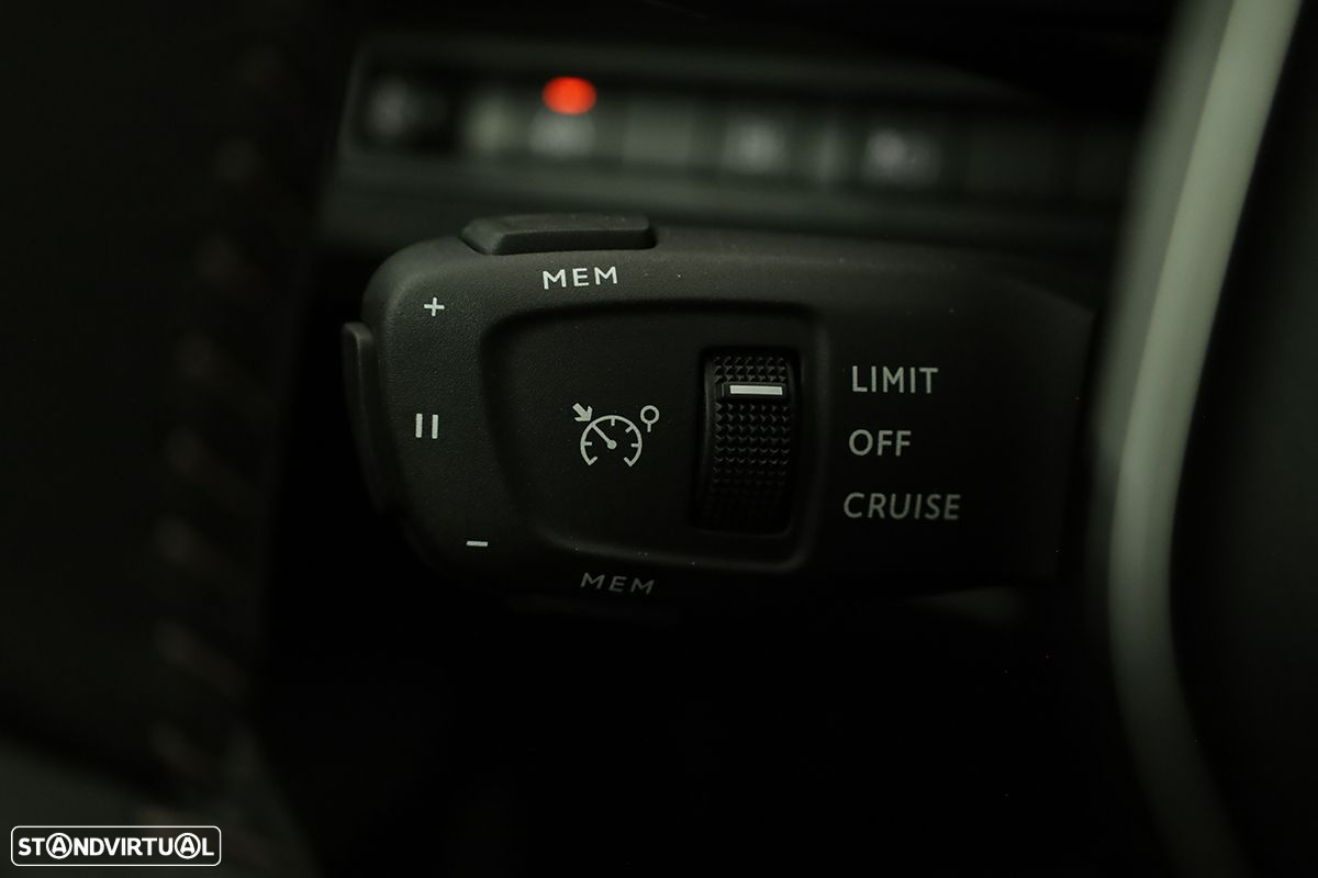 Peugeot 3008 1.6 Hybrid Allure e-EAT8 - 22