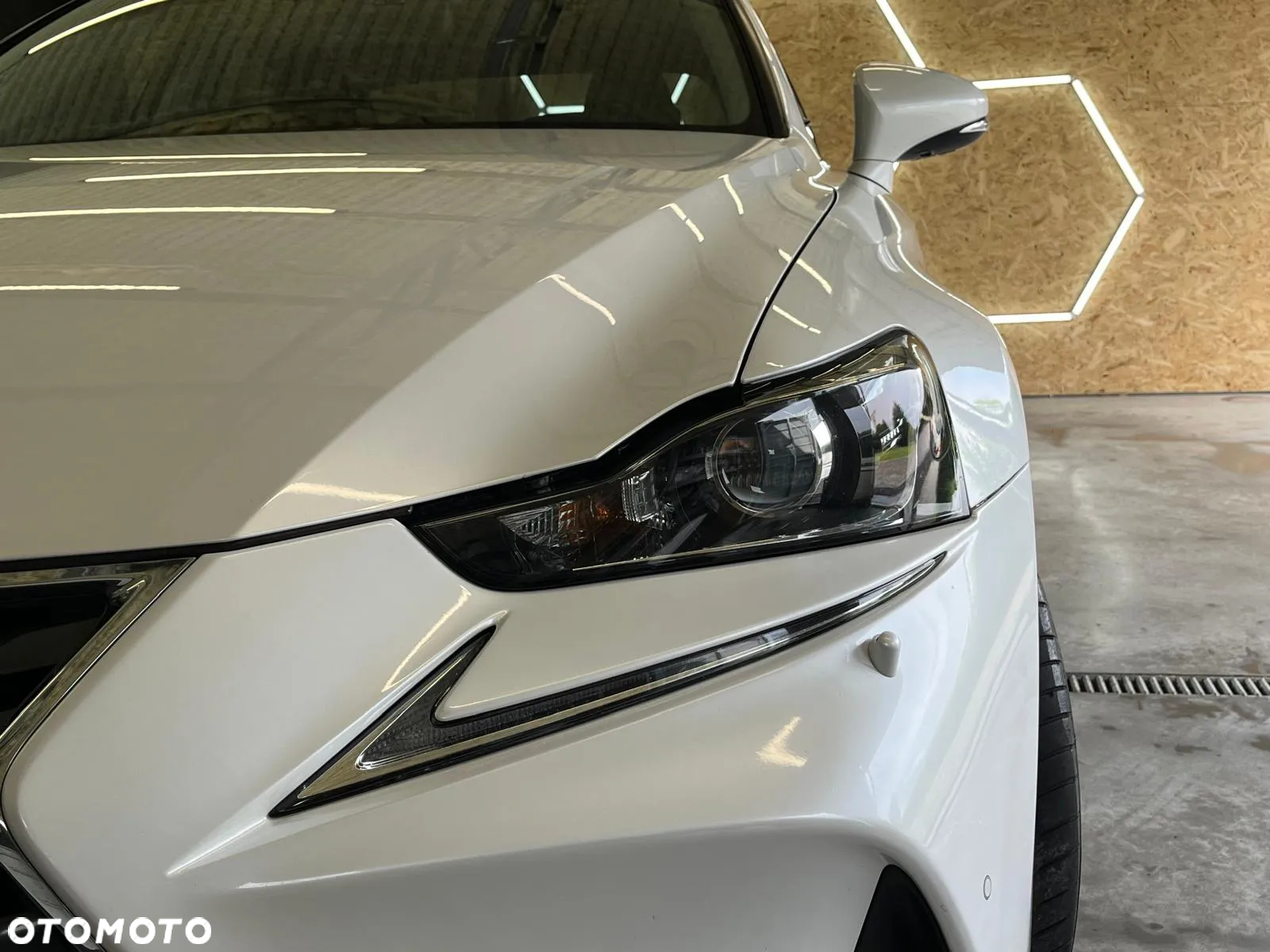 Lexus IS 200t / 300 Elegance - 4