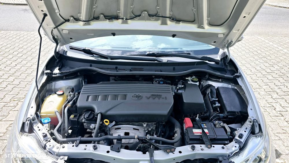 Toyota Auris 1.33 VVT-i Comfort+J16 - 20