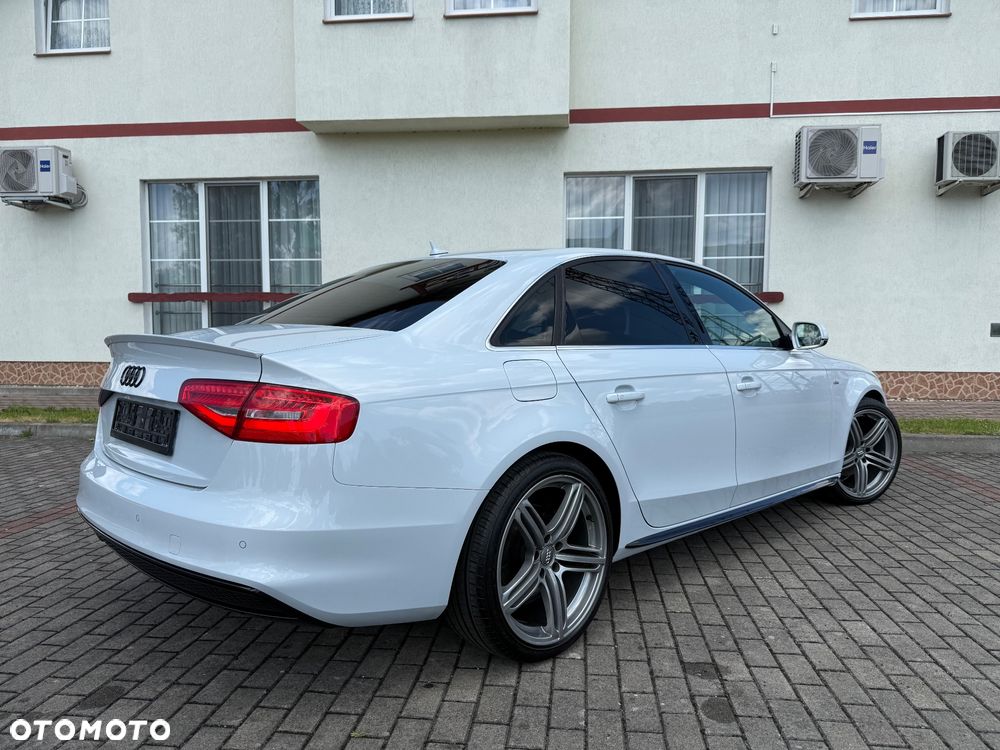 Audi A4 Avant 2.0 TDI DPF clean diesel S line Sportpaket - 4