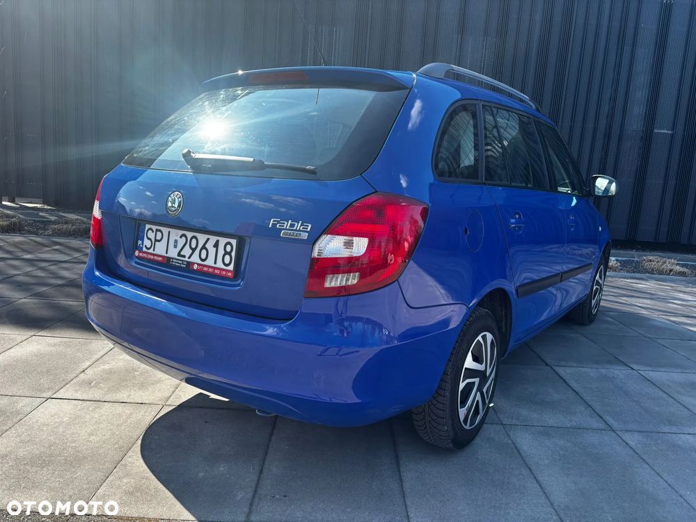 Skoda Fabia - 8