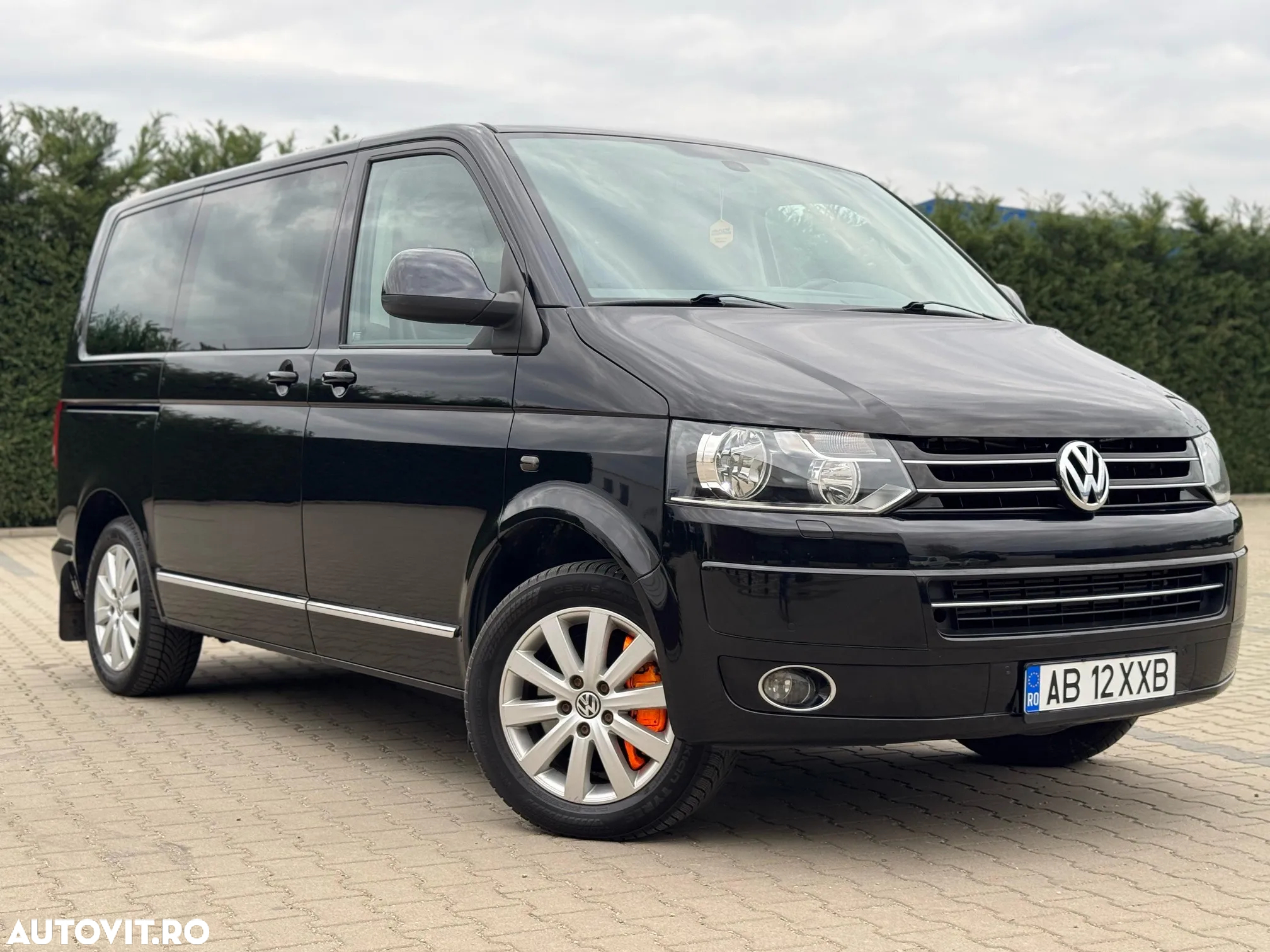 Volkswagen Multivan - 2