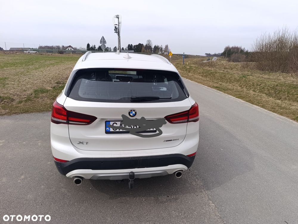 BMW X1 xDrive20i GPF Advantage sport - 4
