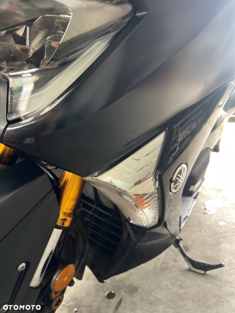 Yamaha Tmax - 22