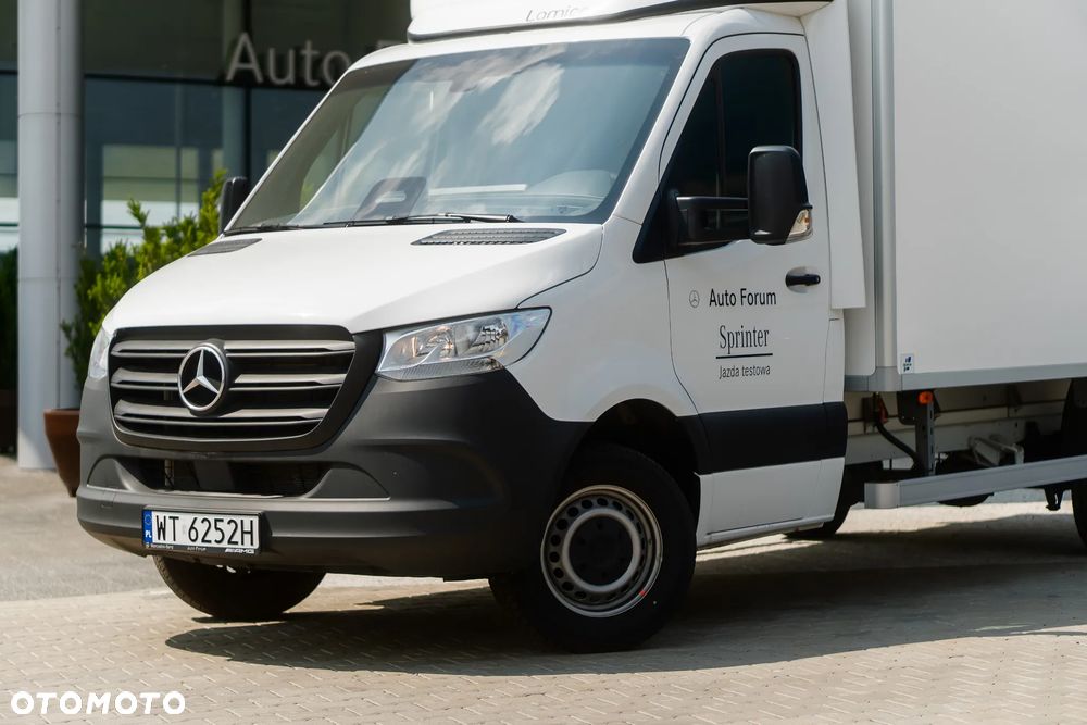 Mercedes-Benz Sprinter - 2