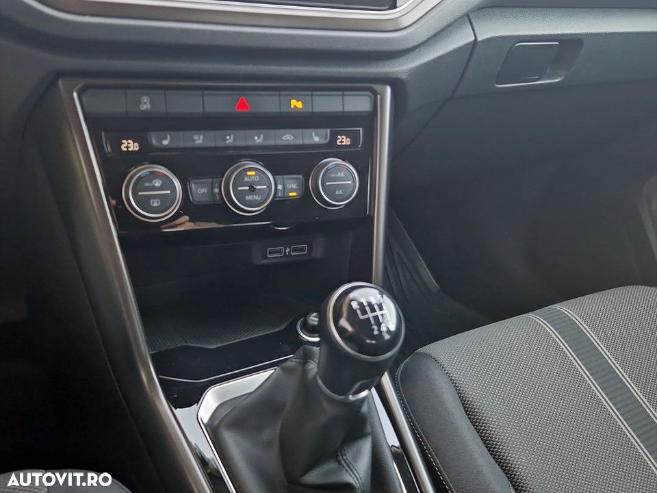 Volkswagen T-Roc 1.5 TSI Design - 19
