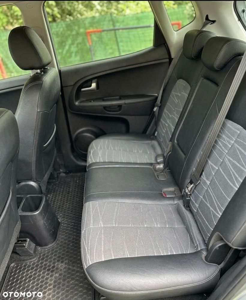 Kia Venga 1.6 Business Line - 18