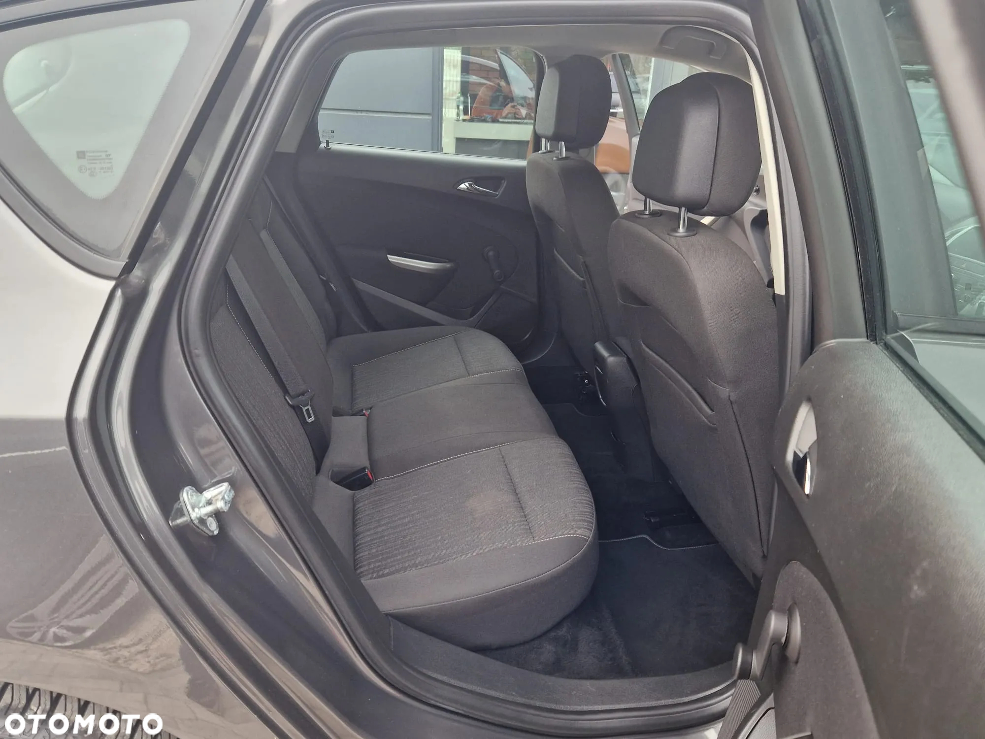 Opel Astra 1.4 Turbo Active - 26