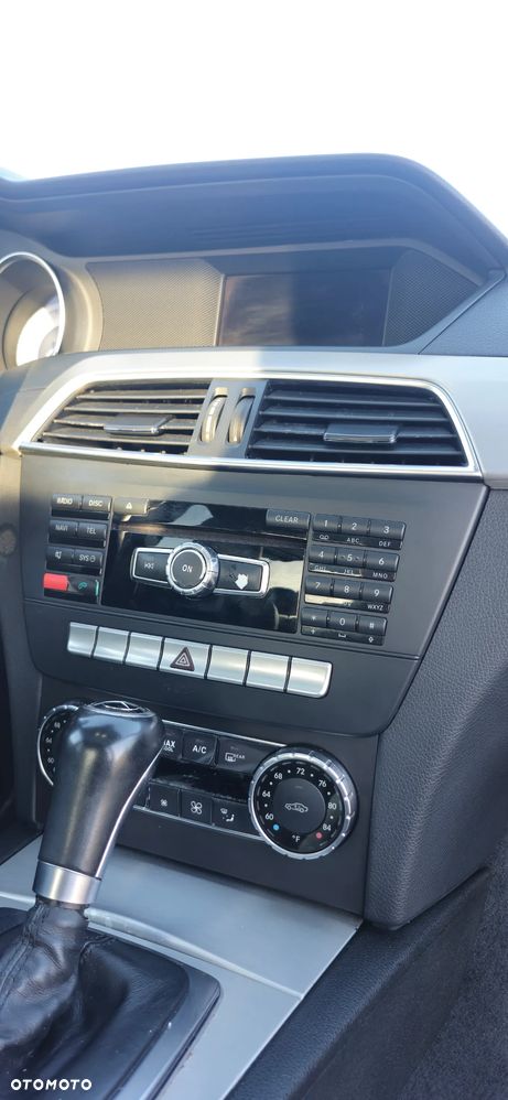 Mercedes-Benz Klasa C 250 CGI Automatik BlueEFFICIENCY SPORT EDITION - 15