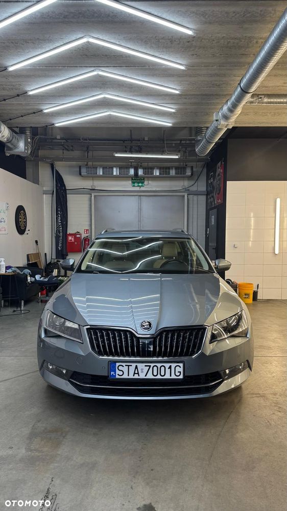 Skoda Superb 2.0 TSI 4x4 L&K DSG - 18