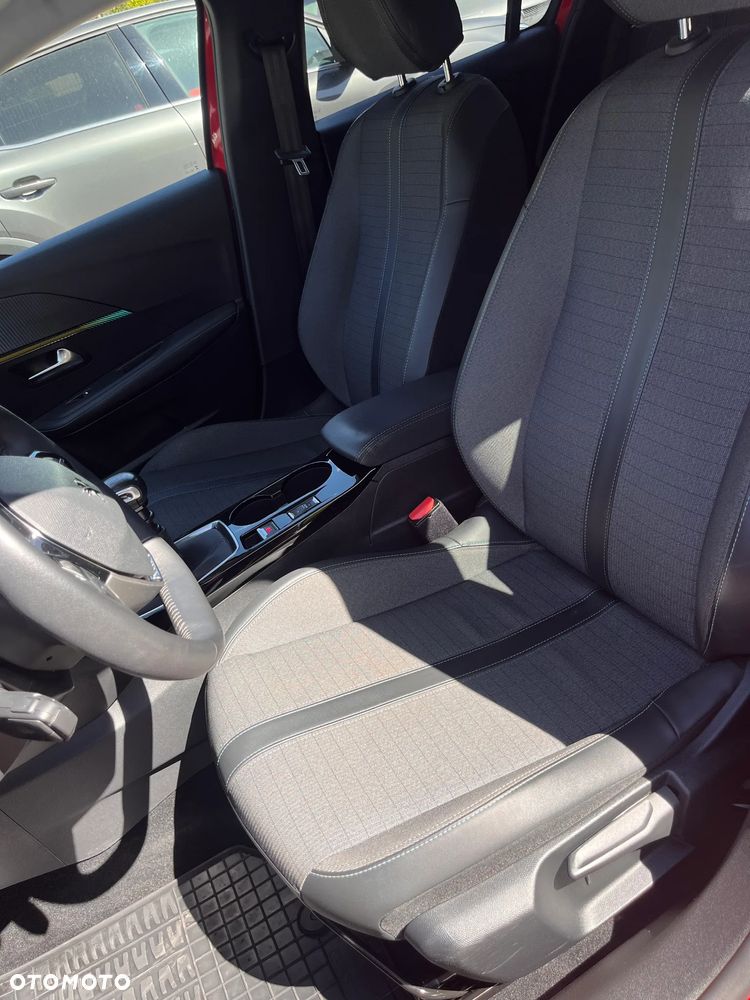 Peugeot 208 1.2 PureTech Allure S&S - 10