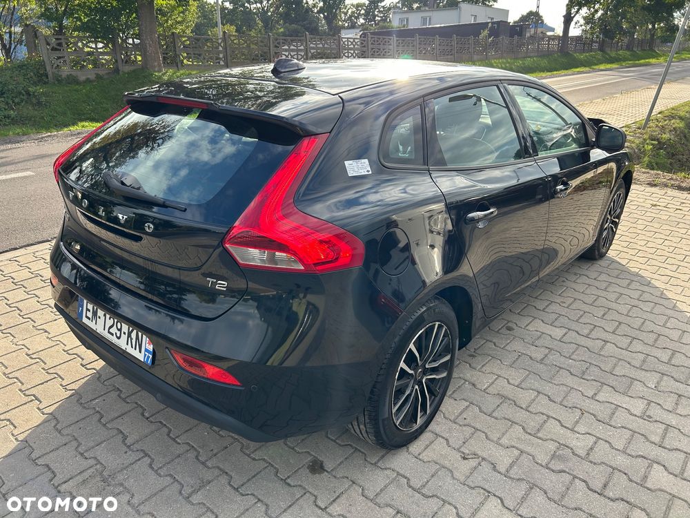 Volvo V40 2017 photo 2