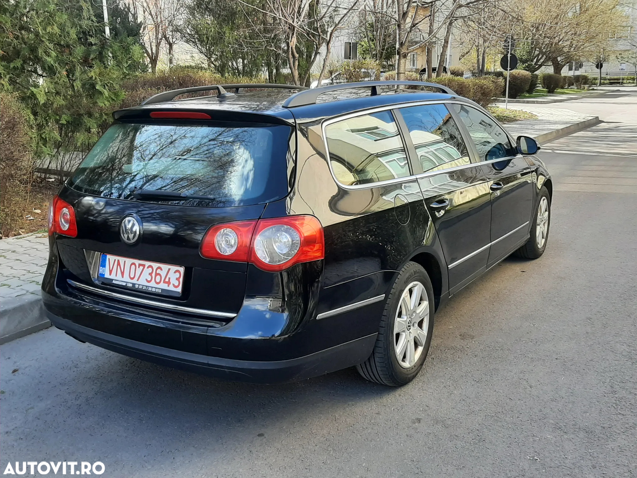 Volkswagen Passat Variant 2.0 TDI Comfortline - 3