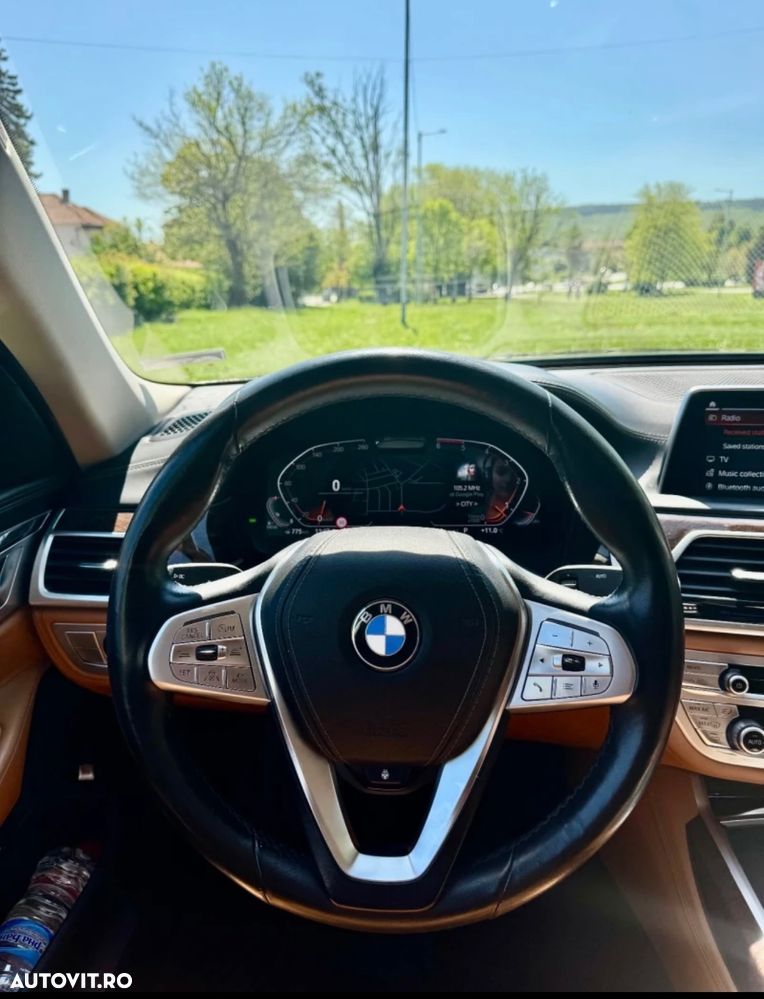 BMW Seria 7 740d xDrive - 4