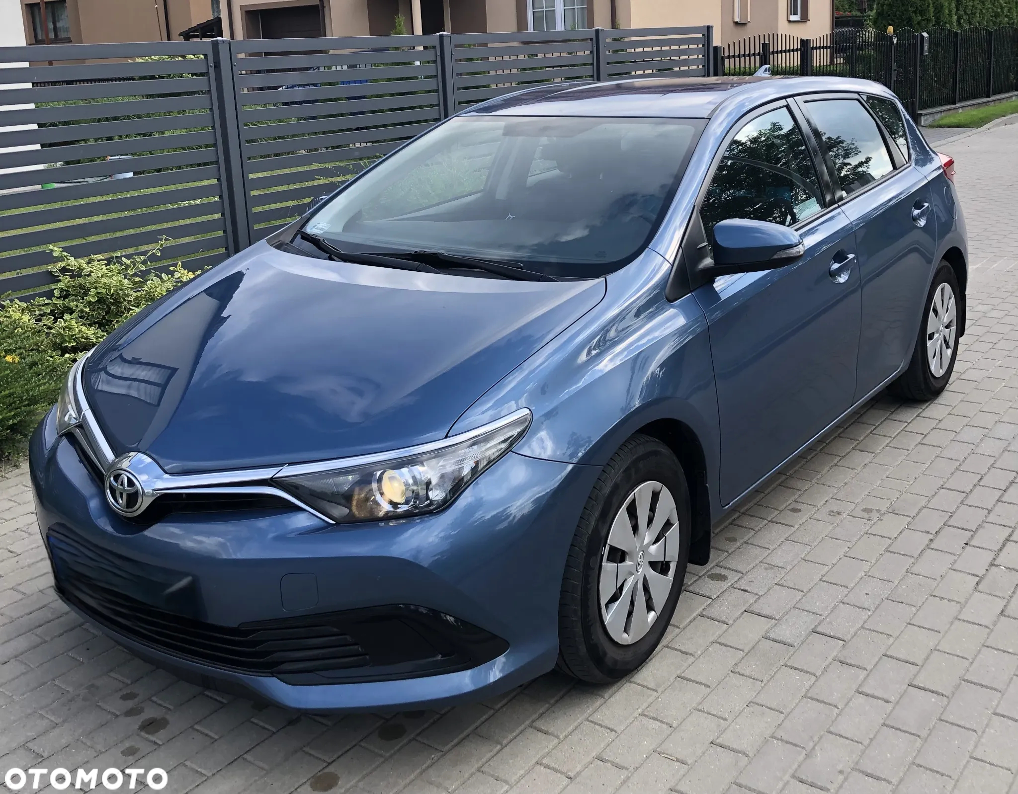 Toyota Auris 1.6 Active - 3