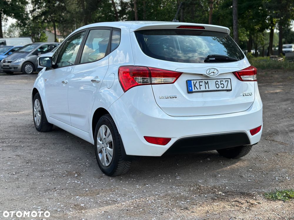 Hyundai ix20 1.4 blue Comfort - 10