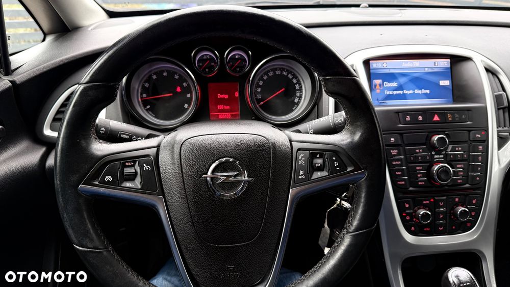 Opel Astra 1.4 Turbo Cosmo - 24