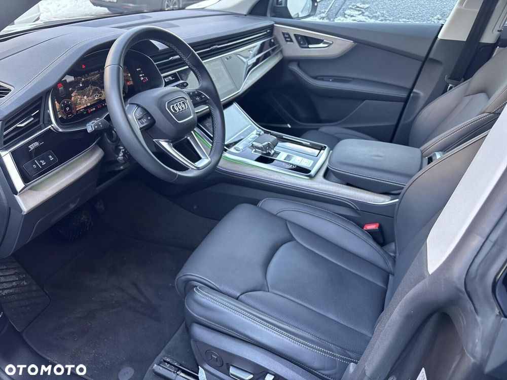 Audi Q8 - 16