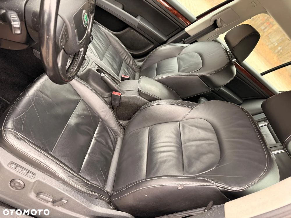 Skoda Superb 2.0 TDI PD Elegance - 7