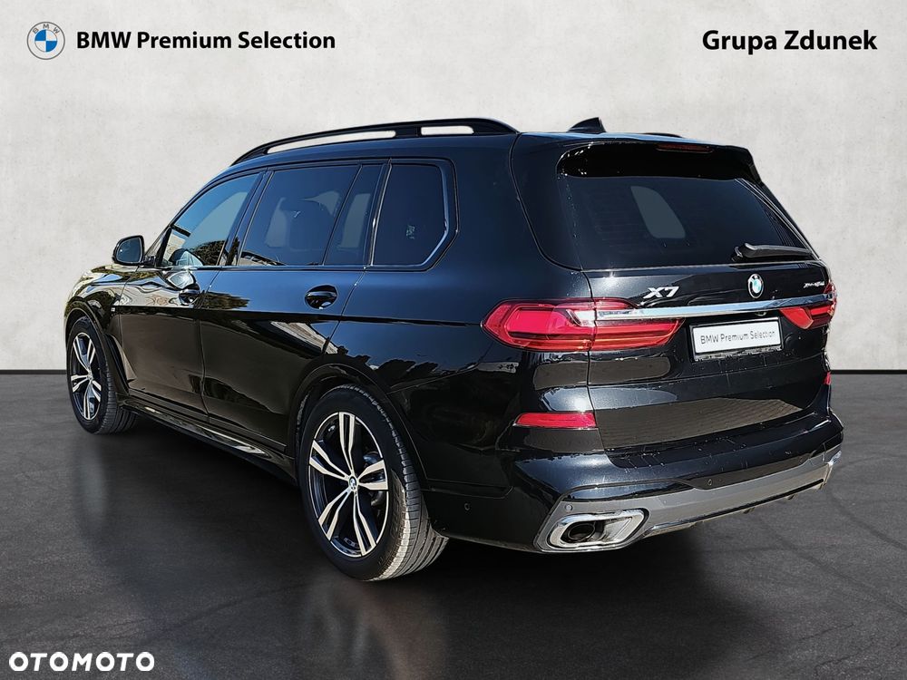 BMW X7 - 7