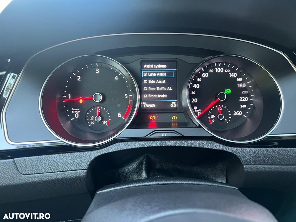 Volkswagen Passat 2.0 TDI SCR (BlueMotion Tech) 4Motion D Highline - 3