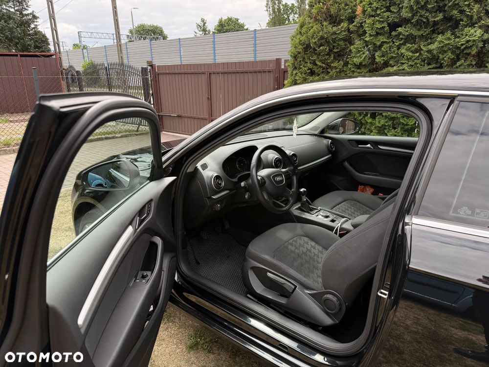 Audi A3 3-drzwiowe 1.4 TFSI Attraction - 9