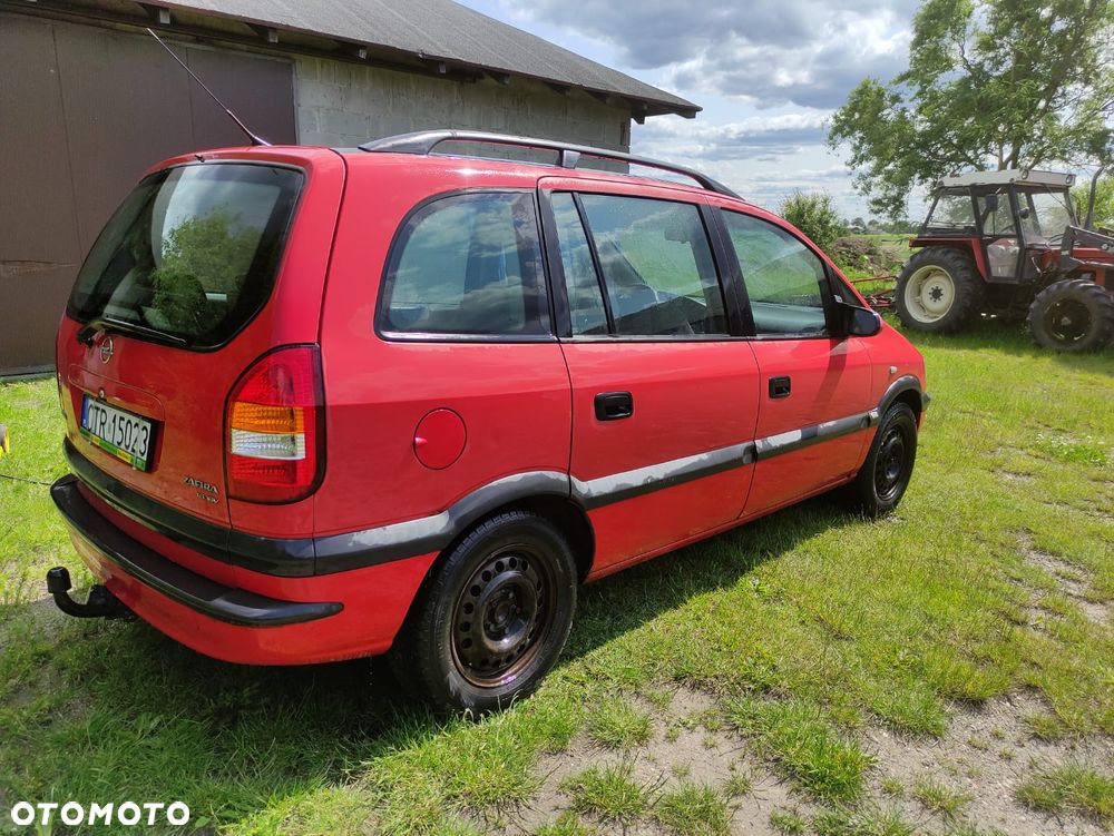 Opel Zafira - 2