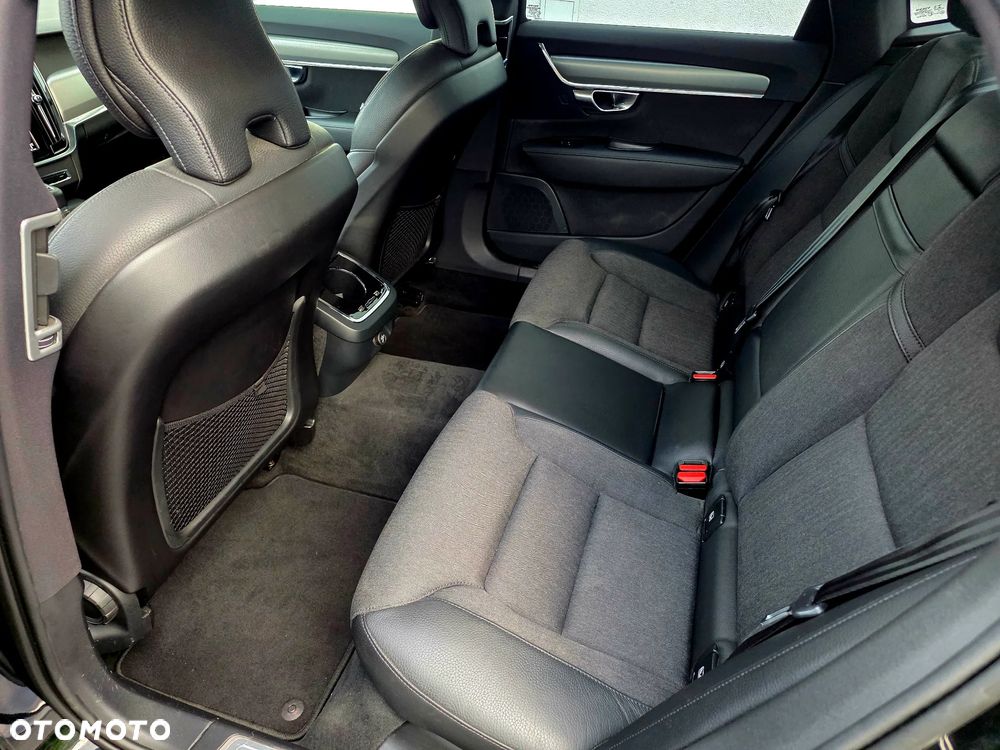 Volvo S90 D4 Momentum - 13