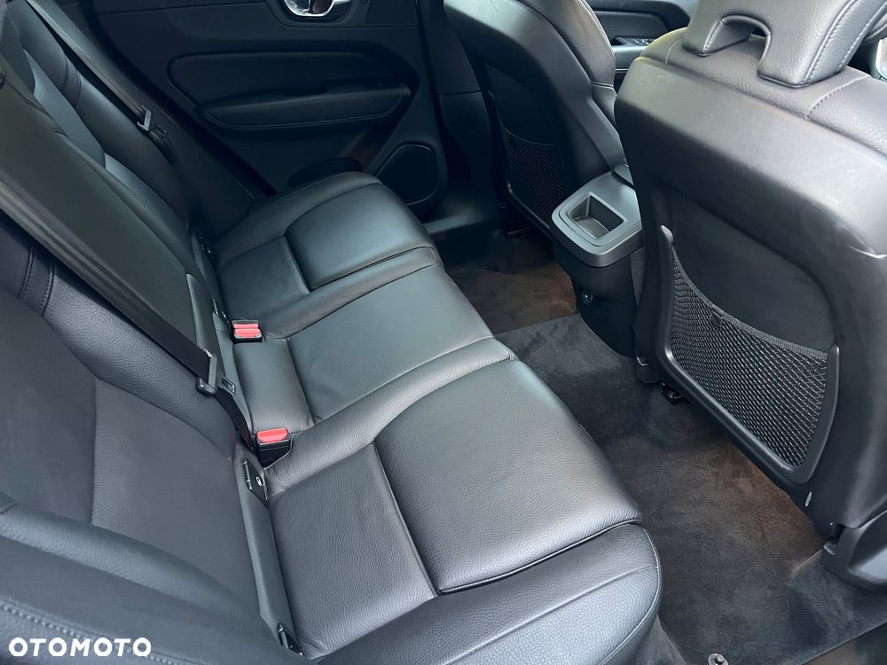 Volvo XC 60 B5 B Geartronic Momentum Pro - 13