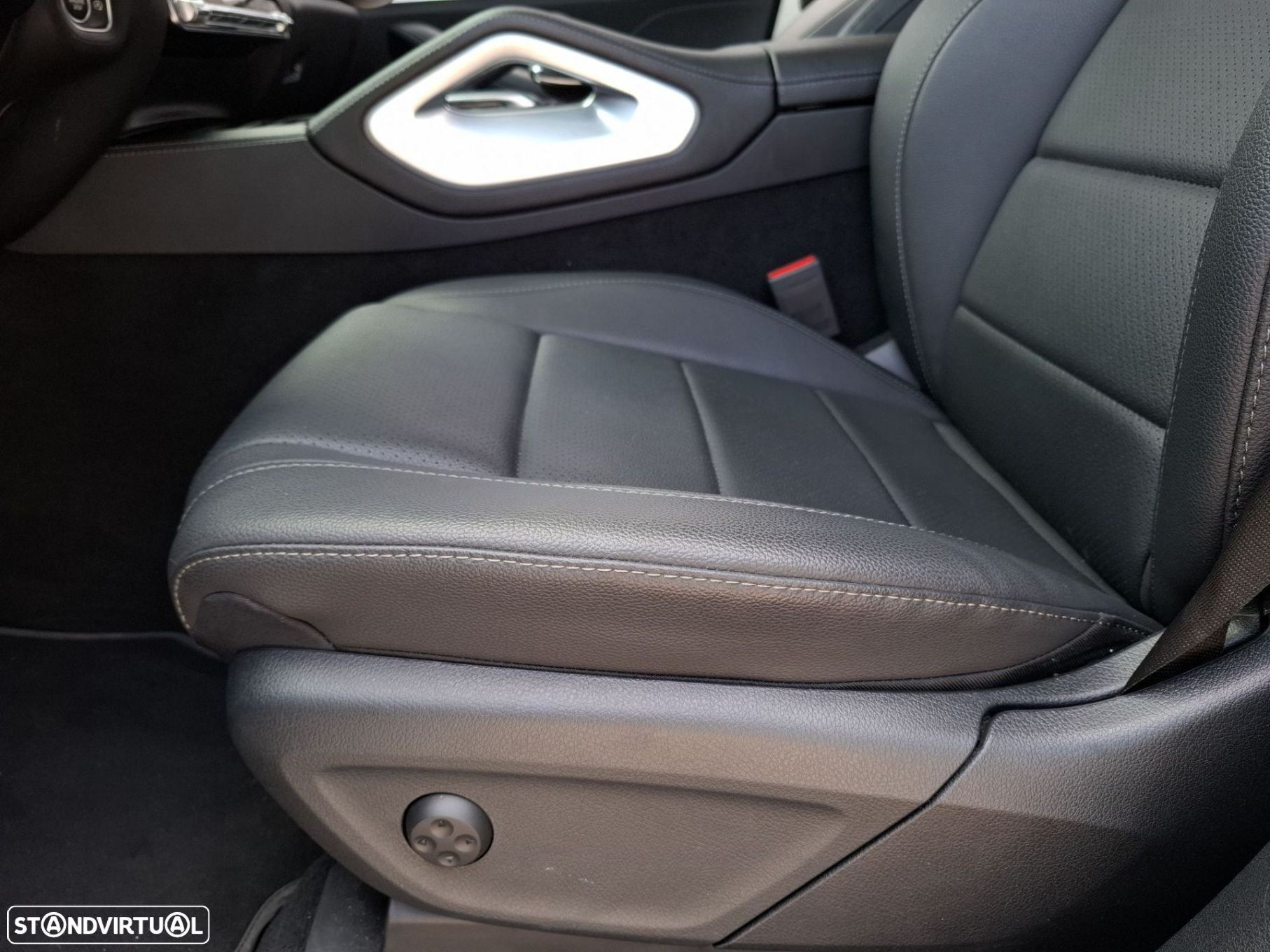 Mercedes-Benz GLE 300 d 4Matic - 13