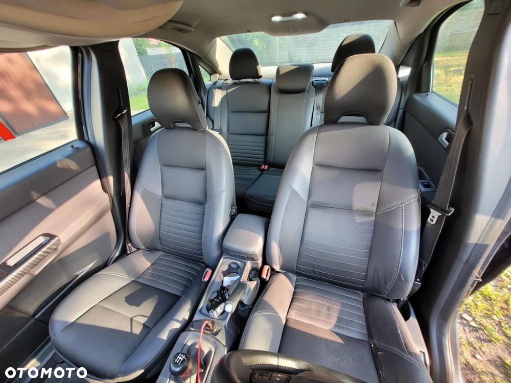 Volvo S40 1.8 Momentum - 15
